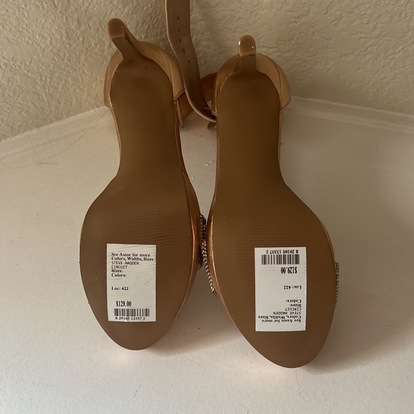 Never worn tags on - Picture 4 of 4